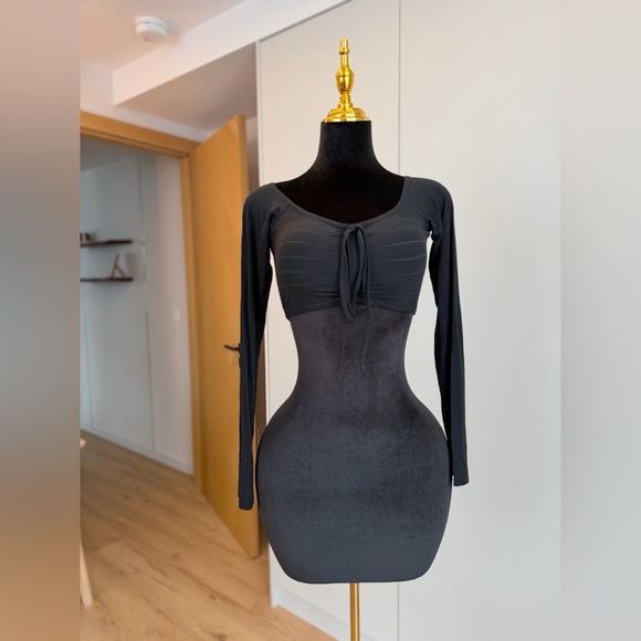 Sleek Stitch Modal Ruched Top - Picture 1 of 5